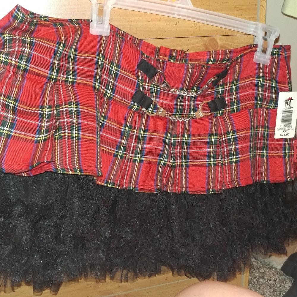 **closet cleanout** NWT Tripp nyc skirt